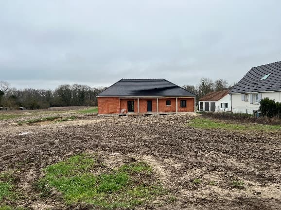 Maison sur sous-sol à Payns