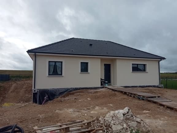 Maison sur sous-sol à Dierrey Saint Pierre