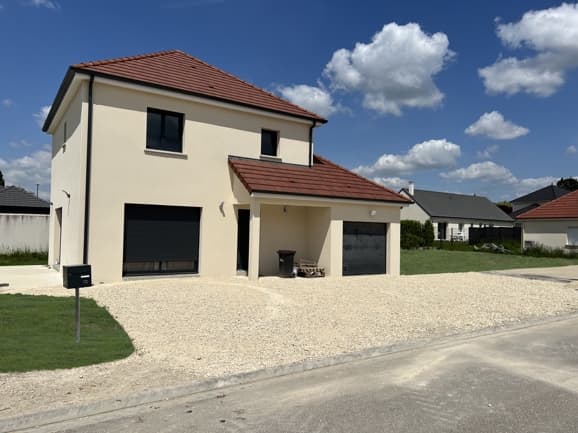 Maison à étage réalisée à Verrières dans l’Aube