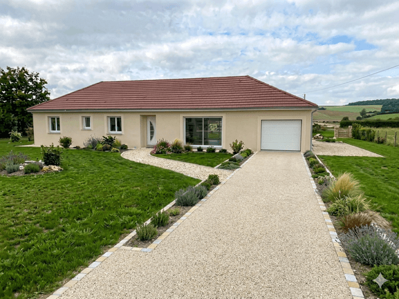 Maison avec garage à Saint-Benoît-sur-Seine